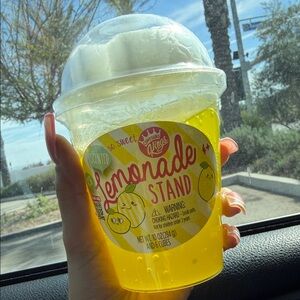 Lemonade Stand Scented Slime - Yellow
